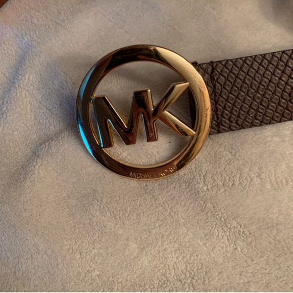 Micheal Kors belt